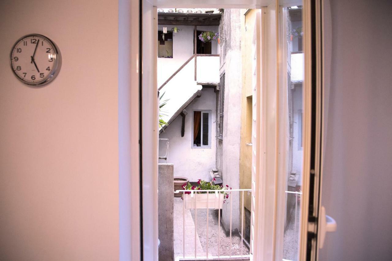 H-Aviva Giubbonari Apartment Рим Екстер'єр фото