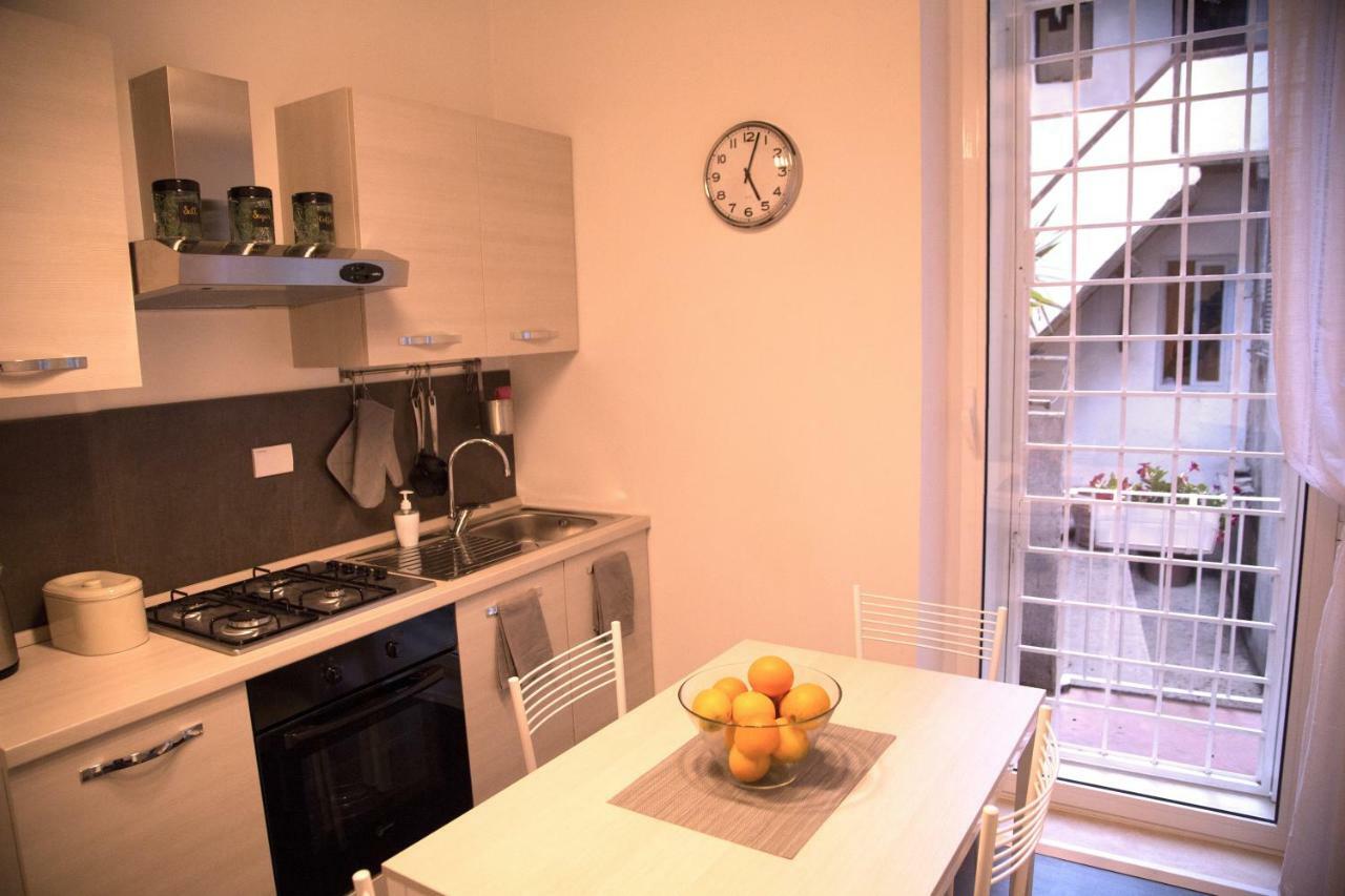 H-Aviva Giubbonari Apartment Рим Екстер'єр фото